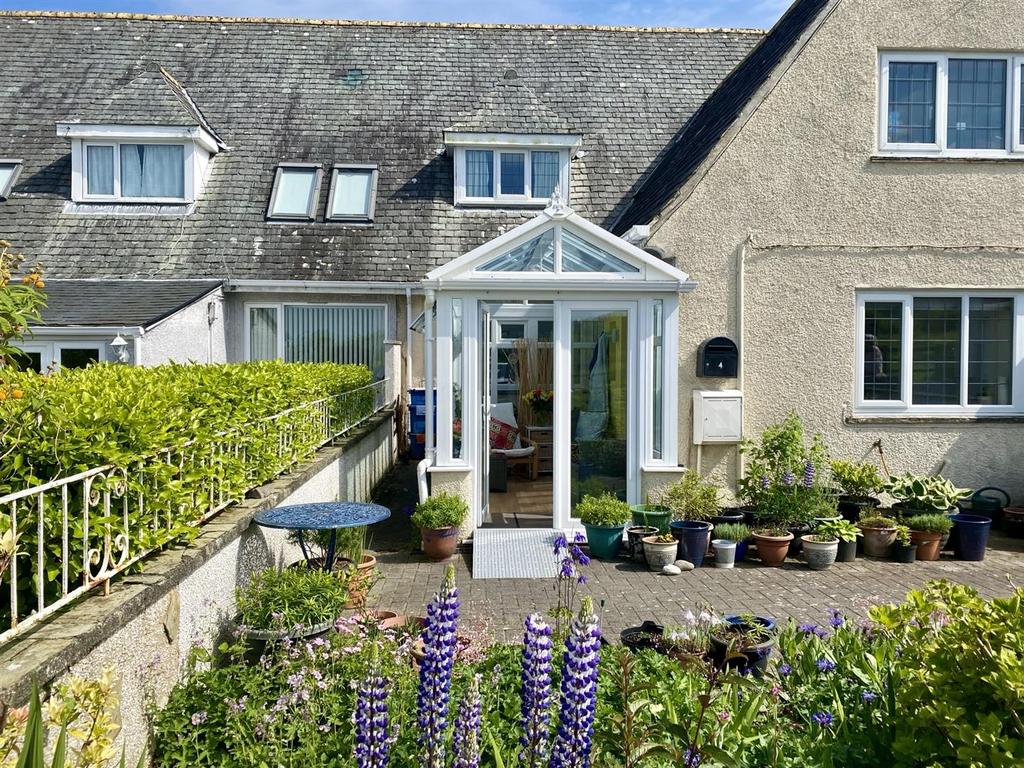 Flat 4 Wern Hall, Wern Y Wylan... 2 bed flat for sale £175,000