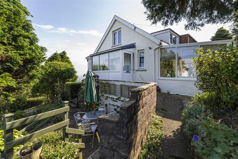87 Back Lane, Queensbury, Bradford, BD13 1HB