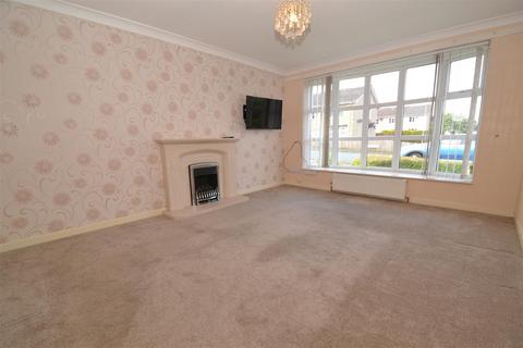 2 bedroom semi-detached bungalow for sale, Oakleigh Avenue, Clayton, Bradford