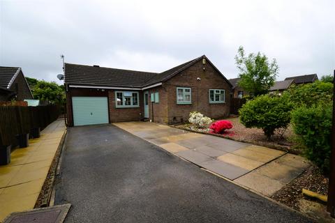 37 Buckingham Crescent, Clayton, Bradford, BD14 6EJ