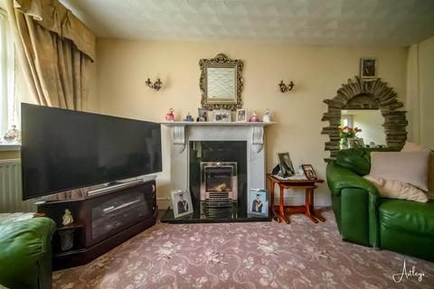 86 Neath Road, Pontardawe, Swansea, SA8 3HB