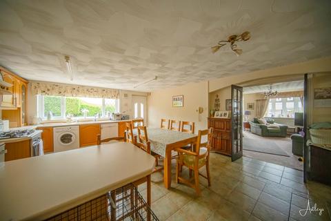 86 Neath Road, Pontardawe, Swansea, SA8 3HB