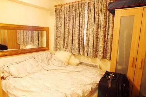 1 bedroom flat to rent, Curtis Drive, Acton, W3 6YL