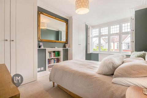 10 Hambledon Road, London, SW18 5UB
