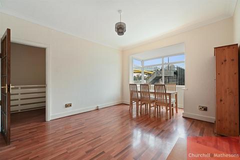 1 bedroom detached house to rent, East Acton