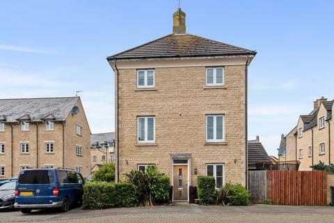 4 bedroom detached house for sale, Wilkinson Place, Witney OX28