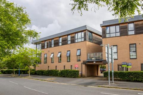 2 bedroom apartment for sale, Chieftain Way, Cambridge