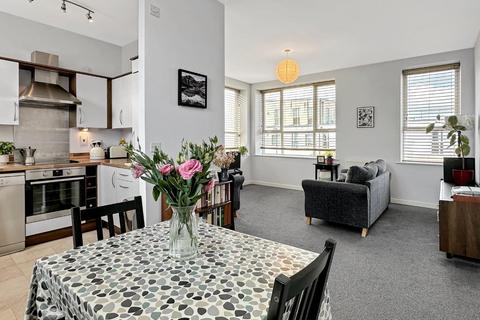 28 Chieftain Way, Cambridge, CB4 2WR