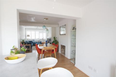 20 Atridge Chase, Billericay, CM12 0HR