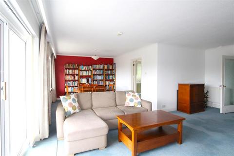 3 bedroom flat for sale, Lindsay Road, Poole