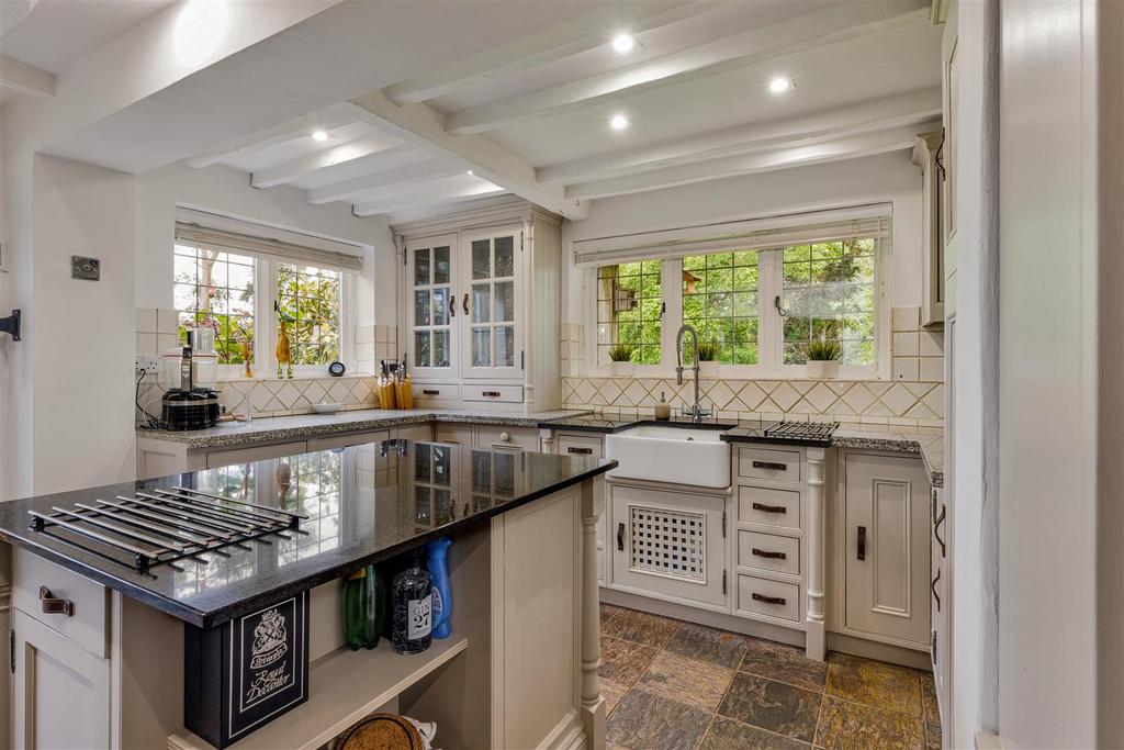 Custom Fitted Kitchen