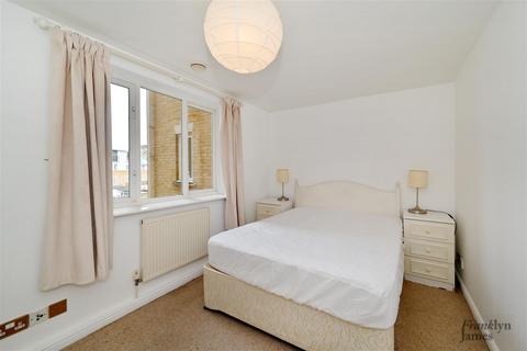 2 bedroom flat for sale, Island Row, London