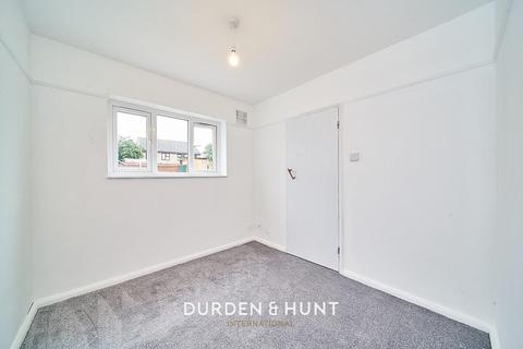 55 Pancroft, Abridge, Romford, RM4 1BX