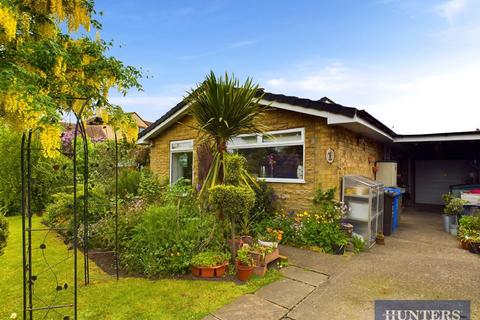 3 bedroom detached bungalow for sale, Manor Gardens, Hunmanby, Filey