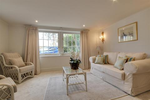 3 bedroom semi-detached house to rent, Kings Saltern Road, Lymington