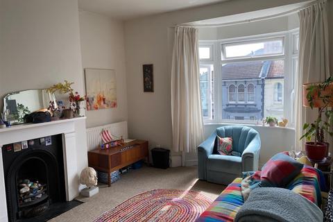 2 bedroom flat to rent, Old Shoreham Road