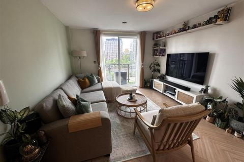 2 bedroom apartment to rent, Masson place Hornbeam Way, Manchester