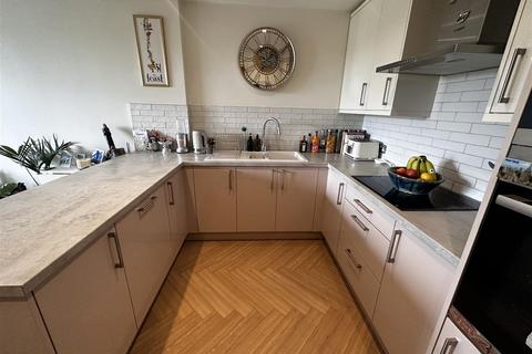 2 bedroom apartment to rent, Masson place Hornbeam Way, Manchester