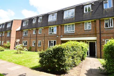 25, Langmore Court Hanover Way, Bexleyheath, DA6 8BZ