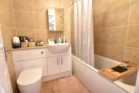 25, Langmore Court Hanover Way, Bexleyheath, DA6 8BZ