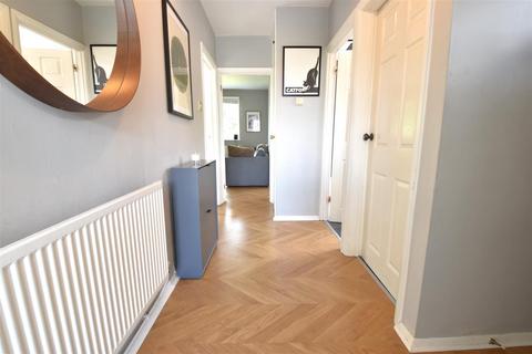 6 Robina Close, Bexleyheath, DA6 8EP