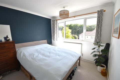 6 Robina Close, Bexleyheath, DA6 8EP