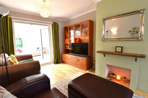 3 bedroom end of terrace house for sale, Downe Close, Welling DA16