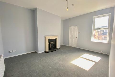 2 bedroom flat to rent, Woodbine Street, Bensham, Gateshead
