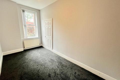 2 bedroom flat to rent, Rawling Road, Gateshead