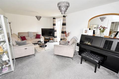 4 bedroom detached house for sale, Clarendon Close, Corby NN18