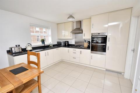 4 bedroom detached house for sale, Clarendon Close, Corby NN18