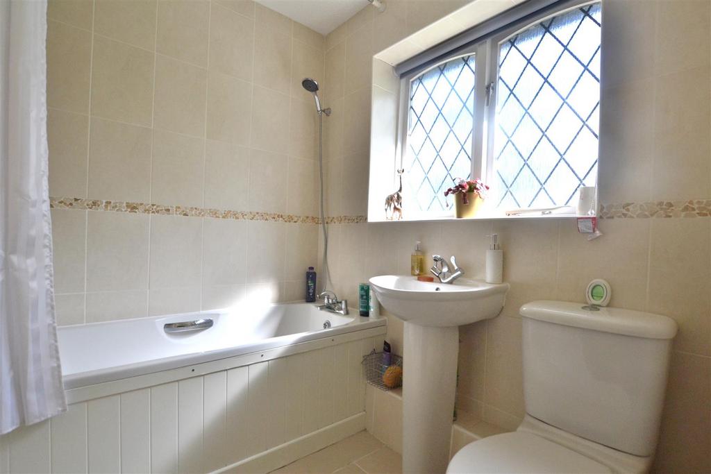 Bathroom.JPG