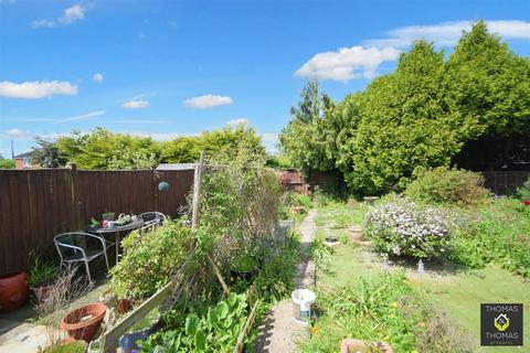 3 bedroom semi-detached house for sale, Shearwater Grove, Innsworth, Gloucester