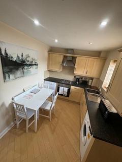 4 bedroom detached house to rent, Digpal Road, LEEDS LS27