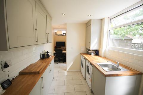 1 Beechwood Close, Blythe Bridge, Stoke-on-trent, ST11 9RH