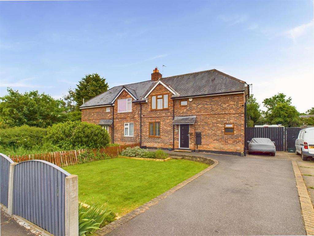 Vale Road, Nottingham NG4 3 bed semidetached house for sale £250,000