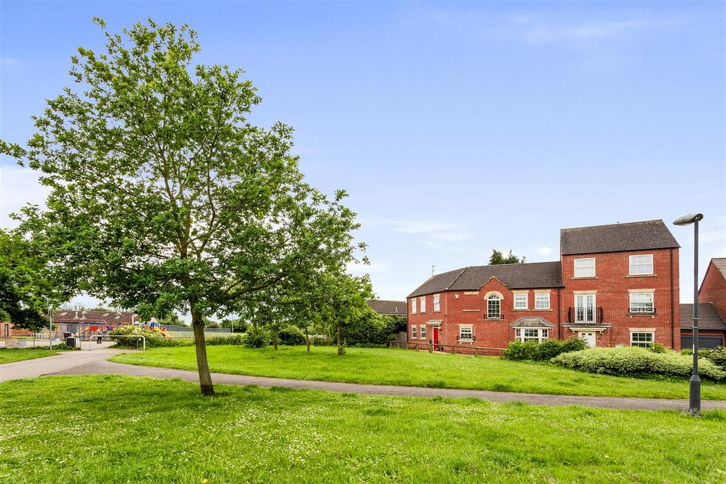 17 Didsbury Close 105.jpg