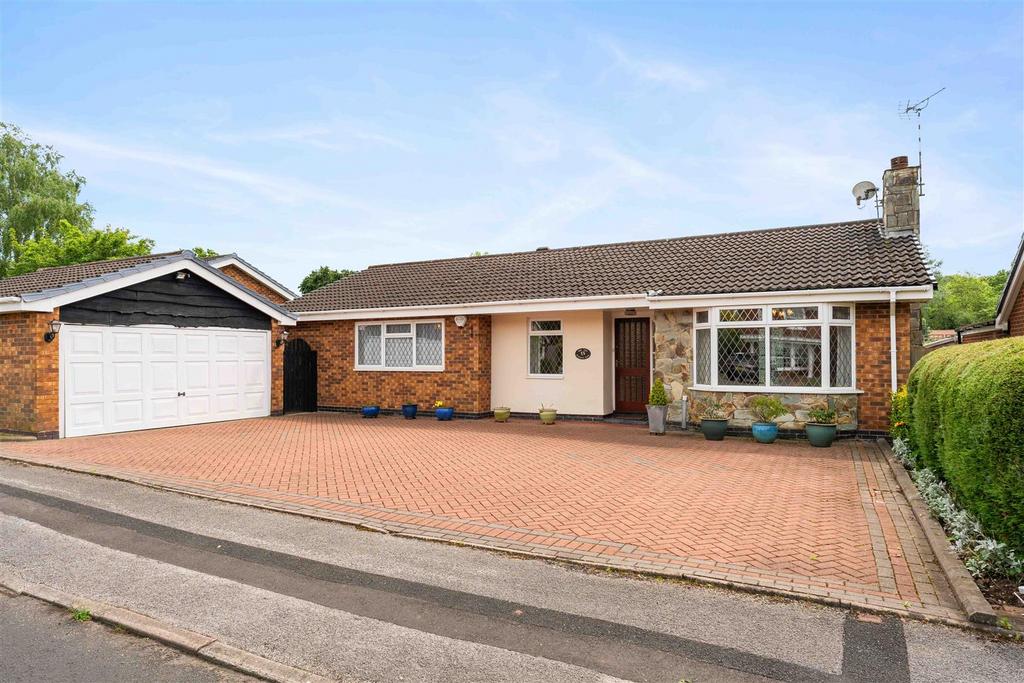 3 Morgove Avenue, Knowle, B93 9 QL 1.jpg