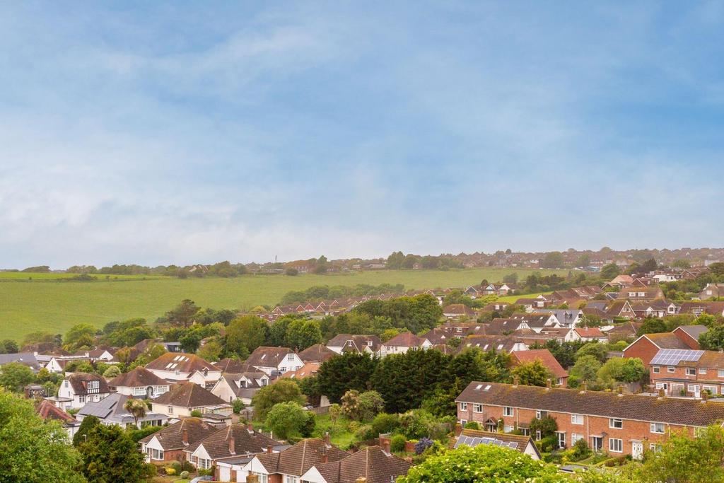 66 Connell Drive-17.jpg
