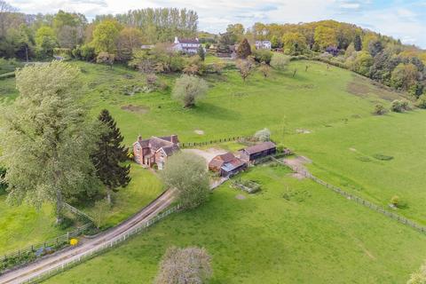 4 bedroom detached house for sale, Crews Hill House, Crews Hill, Alfrick, Worcester, Worcestershire, WR6 5HF