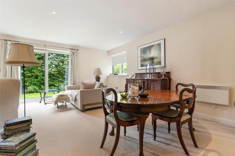 2 bedroom apartment for sale, Crystal Mount, Albert Road North, Malvern, WR14 3AA