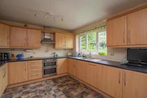 6 Link Elm Close, Worcester, WR2 4NG