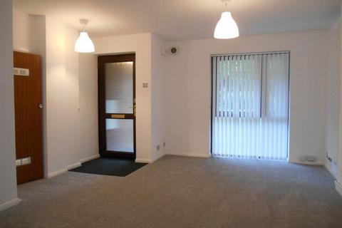 1 bedroom flat to rent, TOWN CENTRE WD18