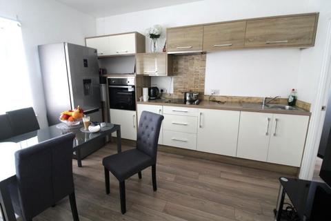 2 bedroom flat for sale, Dunlop Road, Ipswich, Suffolk, IP2 0UJ