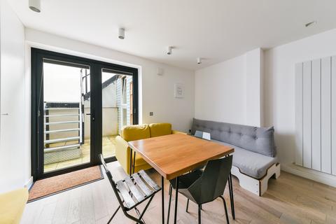 1 bedroom flat to rent, Drummond Street, NW1