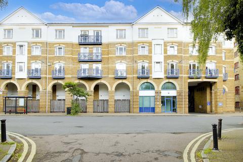1 bedroom flat for sale, Westminster Court, King & Queen Wharf, Rotherhithe SE16