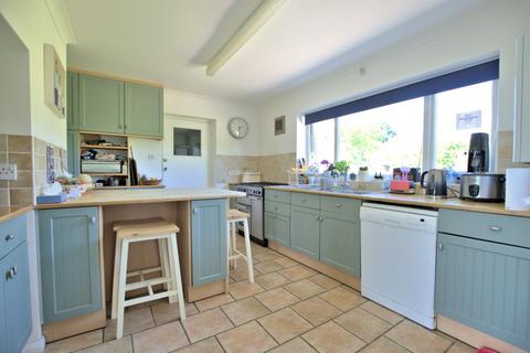 4 bedroom chalet for sale, New Road, Cambridge CB23