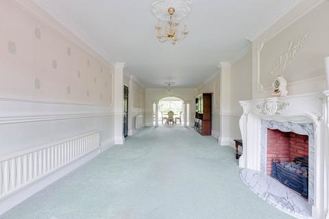52 Nelson Road, Rayleigh, SS6 8HB