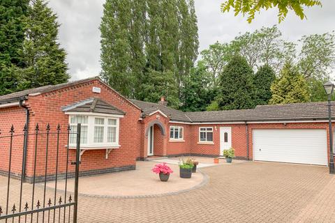 3 bedroom bungalow to rent, Groby Road, Leicester LE3