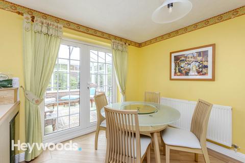 15 Ash Way, Newcastle, ST5 3UB